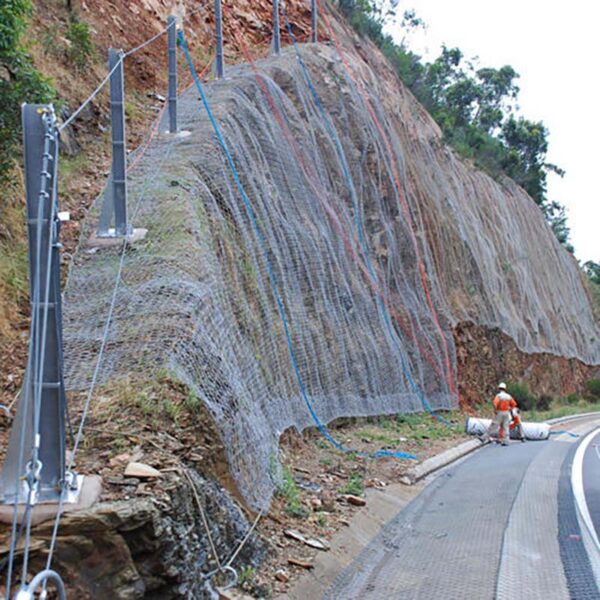 Rock-Fall-Protection-Net